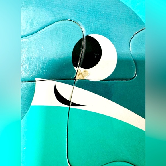 🚦🚦 Bundle 2 puzzles for $12 
Mudpuppy 12 piece Bag Jigsaw Puzzle Under the Sea - Picture 5 of 7